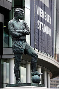 Bobby Moore statue